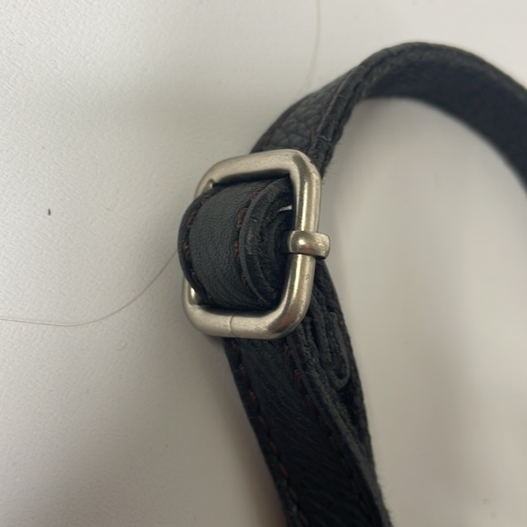 Fossil Leather Crossbody Black Leather Bag - lg front pocket -inside zip pocket - Picture 6 of 7